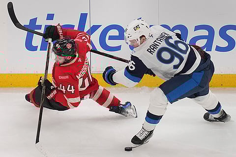 4 Nations Face-Off, Canada vs Finland: Finland's Mikko Rantanen (96) battles Canada's Josh Morrissey