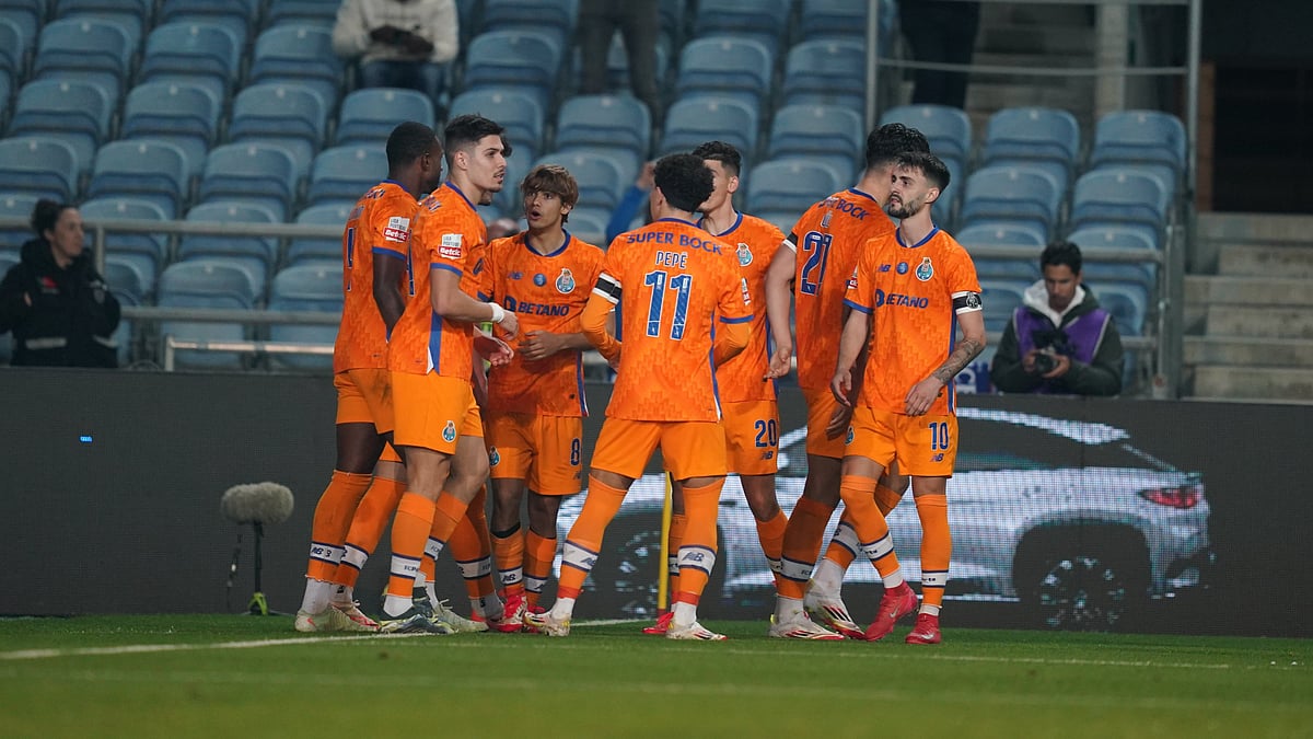 Photo: X | FC Porto : Porto FC players during a match.