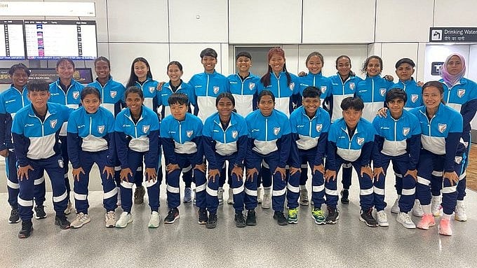 x/IndianFootball : The India U20 women’s team posing ahead of their departure to Turkiye for the Pink Ladies U20 Youth Cup.