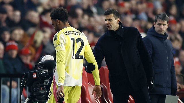 UEFA Champions League: Juventus Confirm Renato Veiga Leg Injury After UCL Loss To PSV Eindhoven