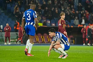 | Photo: AP/Gregorio Borgia : Europa League playoff second leg, Roma vs Porto: Porto players react at the end of the match