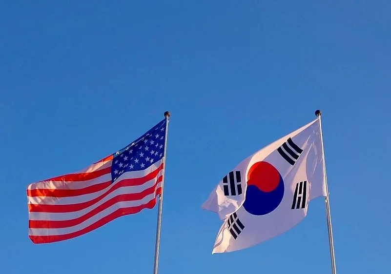 US South Korea flags