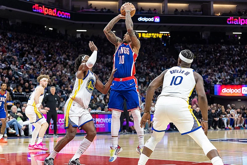 NBA Basketball Game: Golden State Warriors vs Sacramento Kings