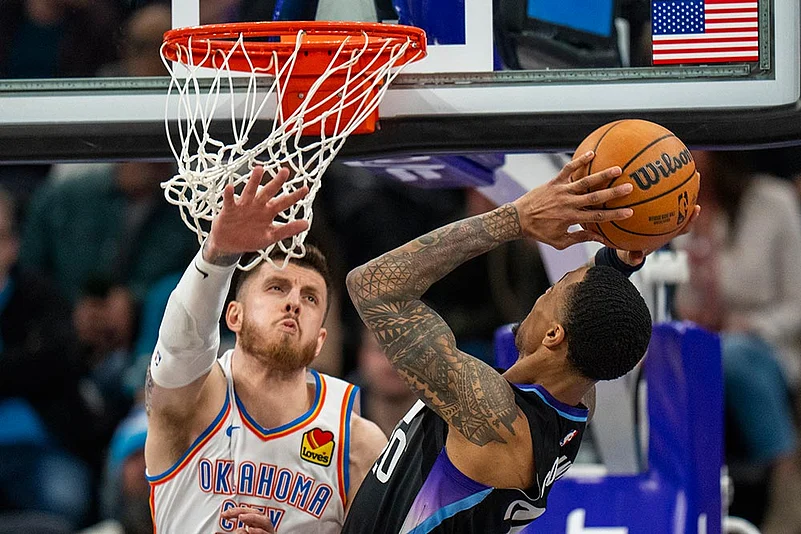 Jazz Thunder Basketball