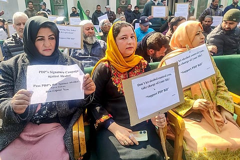 PDP workers protest for liquor ban