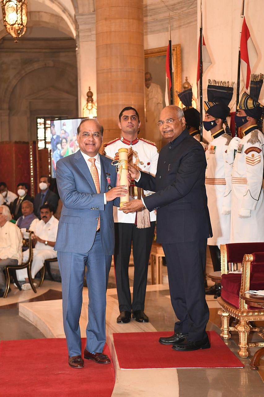 S.P. Kothari receiving the prestigious Padma Shri