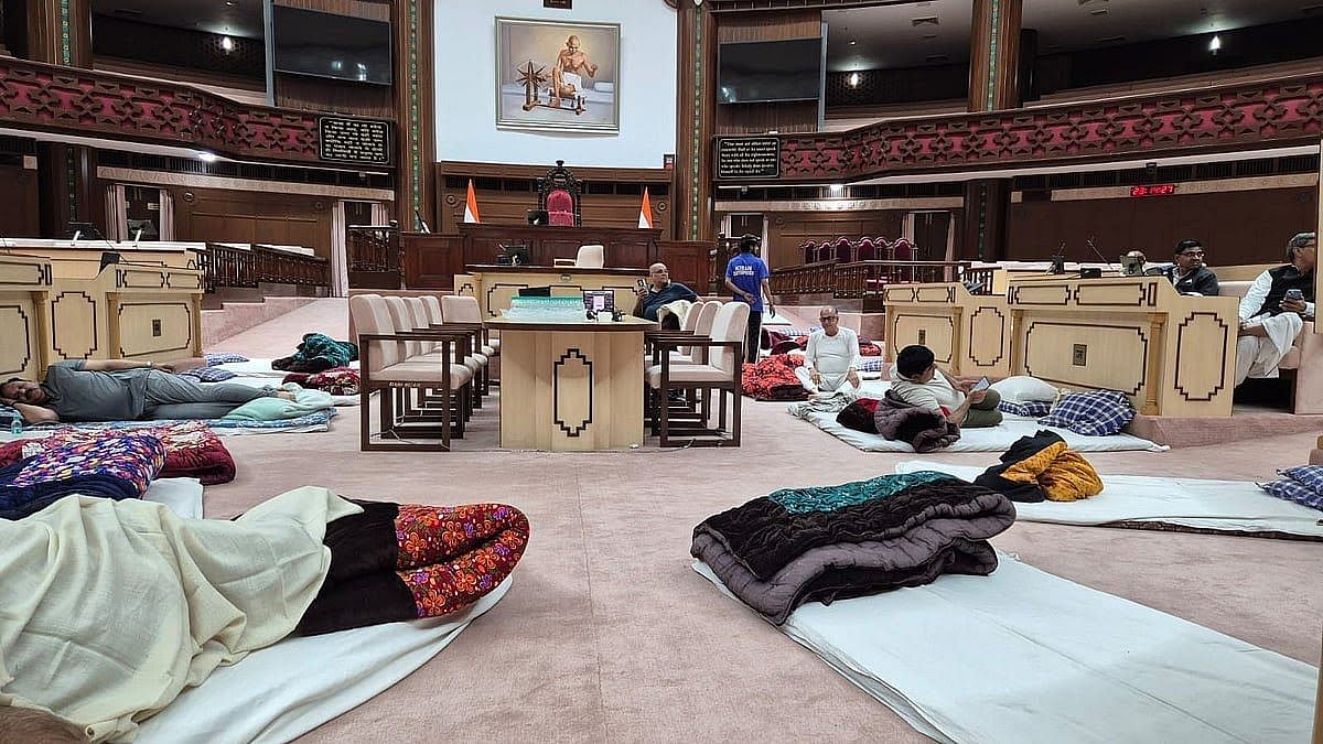 | Photo- X/@ZakirHussainINC : Congress MLAs Spend Night In Rajasthan Assembly After Suspension Over 'Dadi' Remark | Know More