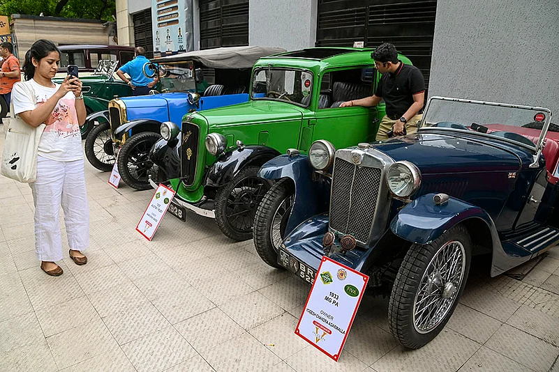 Vintage & Classic Car and Bike Show