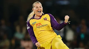 Women's Premier League : Sophie Ecclestone celebrates a wicket during the Royal Challengers Bengaluru vs UP Warriorz game.