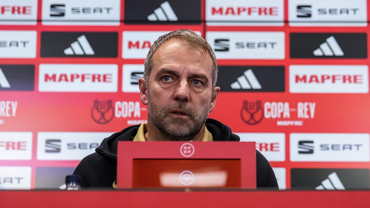 Barcelona coach Hansi Flick - null