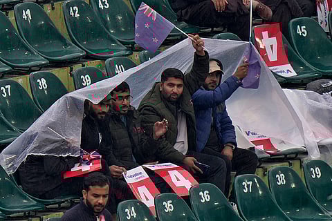 ICC Champions Trophy, AUS vs RSA: Fans wait as rain delayed the match