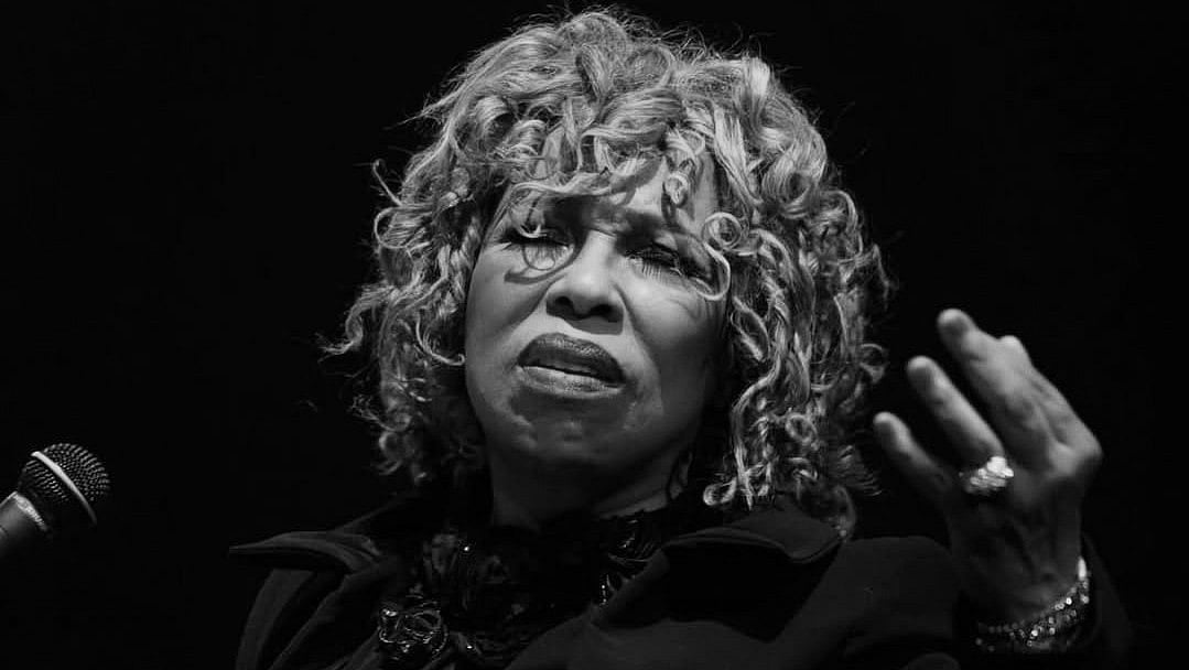 Singer Roberta Flack dies at 88
