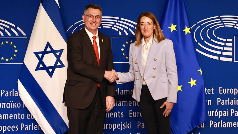Israel's Foreign Minister Gideon Sa'ar with European Parliament President Roberta Metsola. - X/@gidonsaar