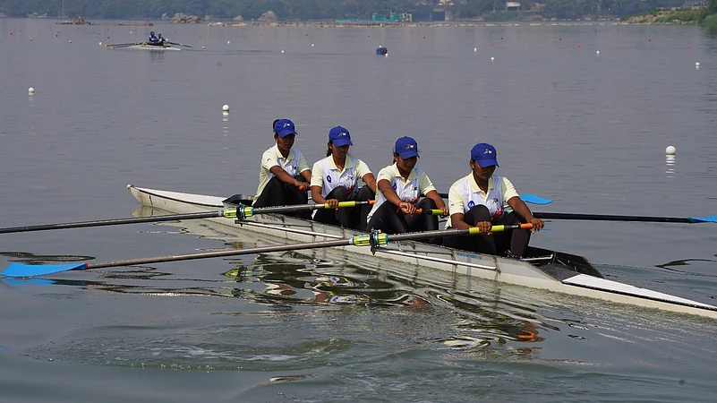 countrys first-ever city-based rowing league
