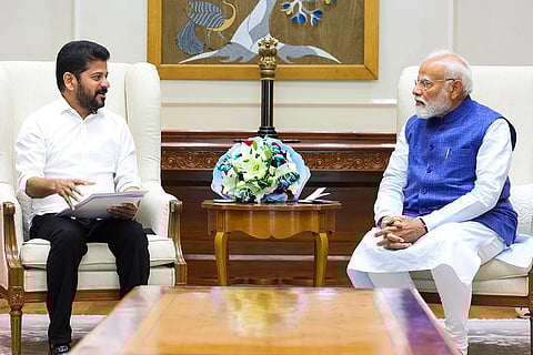 PM Modi meets Telangana CM