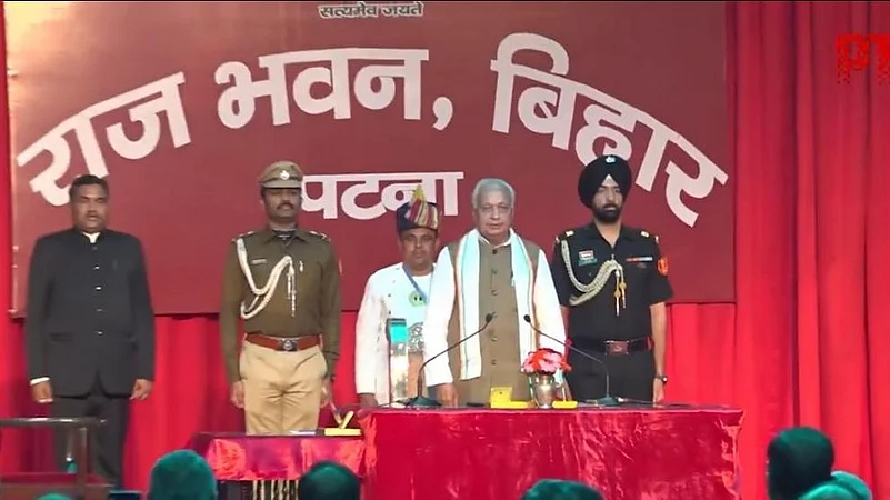 Bihar Cabinet Expansion 7 BJP Leaders Take Oath As Ministers