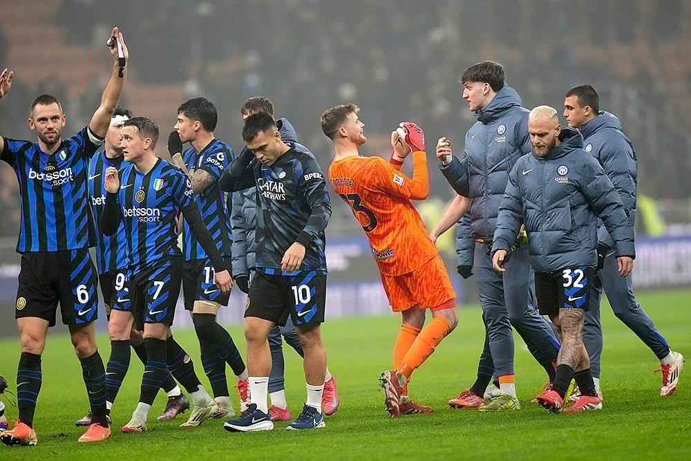 | Photo: AP/Luca Bruno : Coppa Italia, Inter vs Lazio: Inter Milan players celebrate their victory