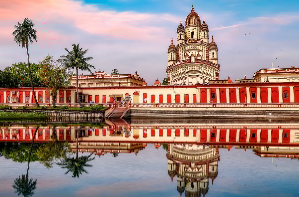 Image of Dakshineshwar Kali Temple.
