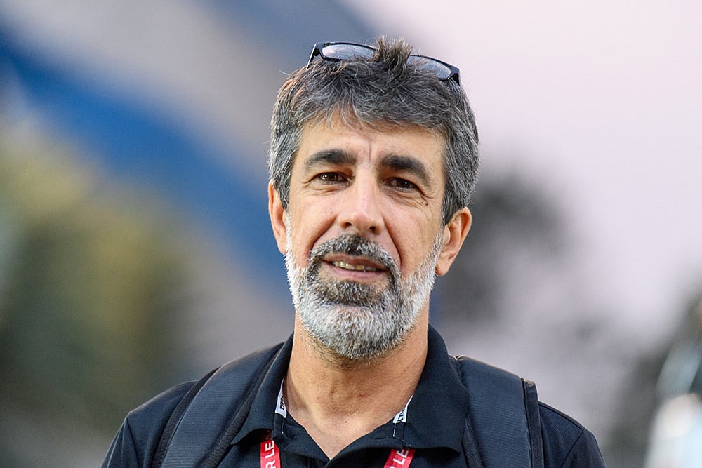| Photo: FDSL/ISL : ISL2024-25, EBFC vs HFC: Oscar Bruzon, head coach of East Bengal