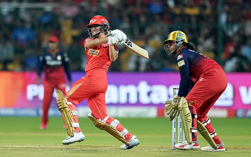 Who Won Yesterdays RCB Vs GG WPL Match highlights