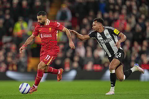 EPL 2024-25: Newcastle's Jacob Murphy challenges Liverpool's Mohamed Salah