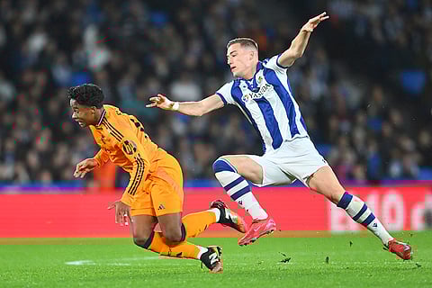 Copa del Rey, RSO vs RMA: Real Madrid's Endrick challenges for the ball with Real Sociedad's Luka Sucic