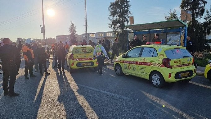 X/@Robiiin_Hoodx : Suspected terror attack reported in Israel 