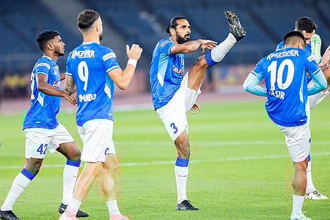 ISL 2024-25, Punjab FC Vs FC Goa: FC Goa players warm up