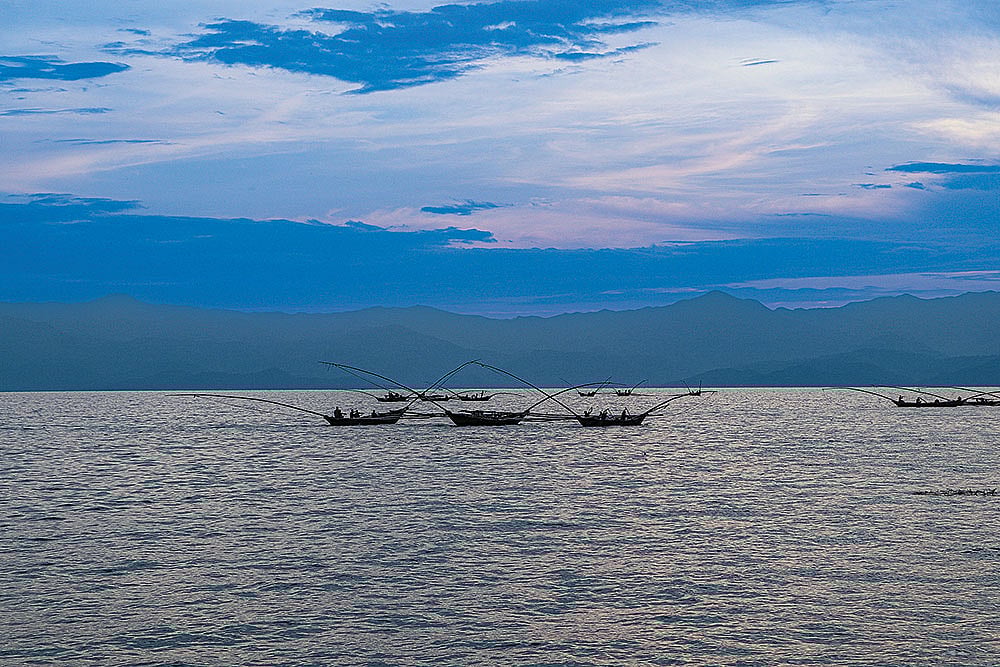 Photo: Shutterstock : Lake Kivu: Located on the border between Rwanda and the DRC, this volatile lake holds large amounts of methane and carbon dioxide beneath its surface