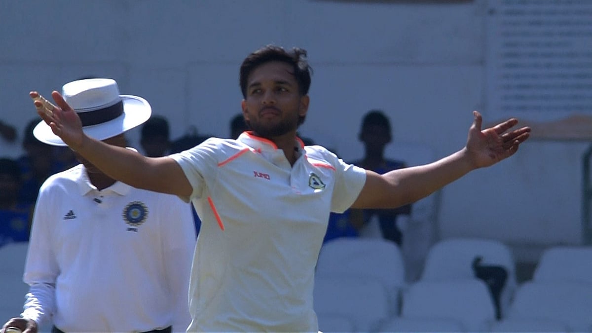 X/BCCI Domestic : Harsh Dubey celebrates a wicket for Vidarbha against Kerala on Day 3 of the Ranji Trophy final.