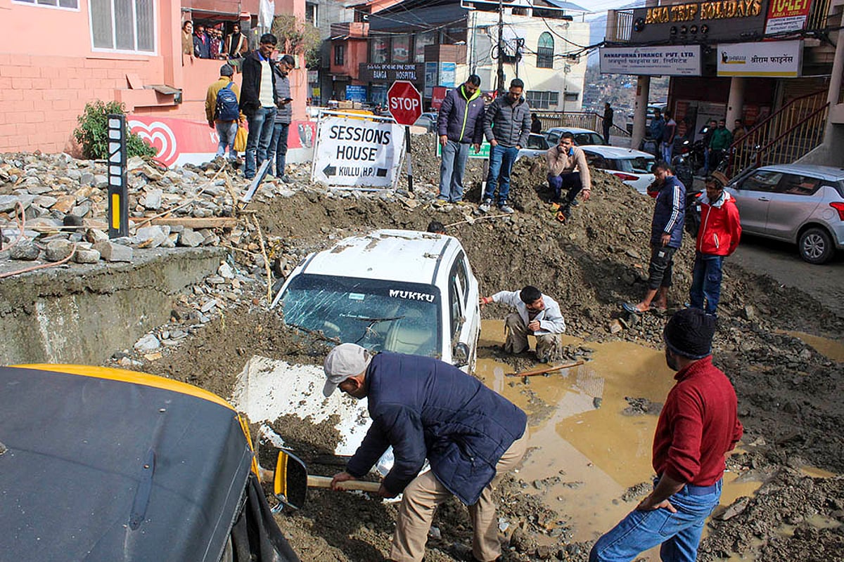 Heavy rain and Landslide in Kullu, Himachal Pradesh_1