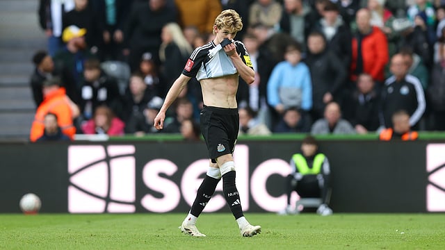 Newcastle United 1-2 Brighton, FA Cup: Howe Says Magpies Could Appeal 'Harsh' Gordon Red Card