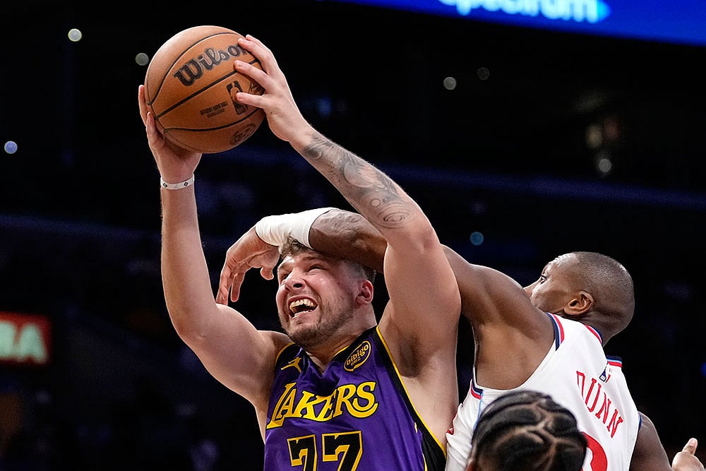 | Photo: AP/Mark J. Terrill : NBA: Los Angeles Clippers vs Los Angeles Lakers
