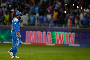 Photo: AP/Altaf Qadri : Champions Trophy: India vs New Zealand