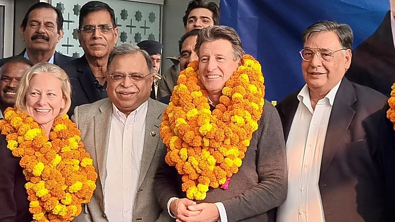 Sebastian Coe in India. - Photo: X | Athletics Federation Of India