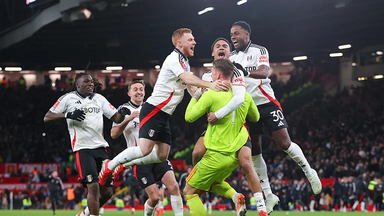 Fulham celebrate their win over Manchester United - null