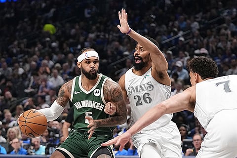 NBA Basketball Game: Milwaukee Bucks vs Dallas Mavericks