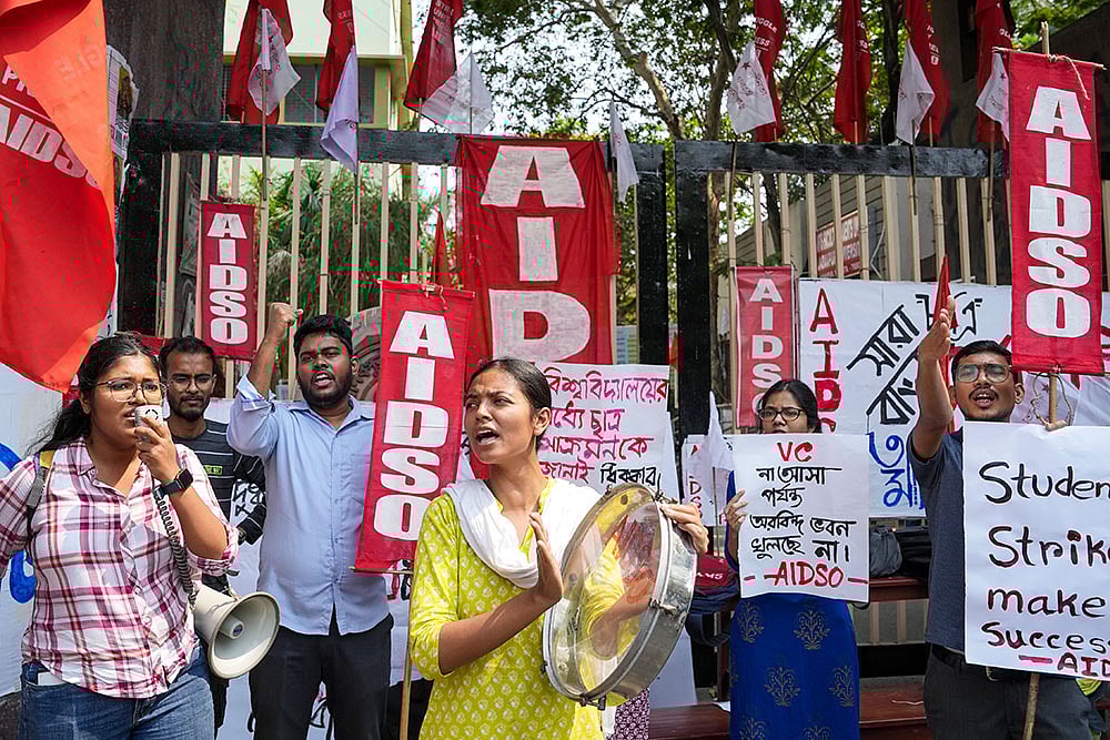 | Photo: PTI/Swapan Mahapatra : Strike on university campuses in Bengal
