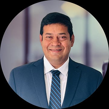 Transforming Sales Analytics: Satish Vadlamani's Strategic Leadership Success Story