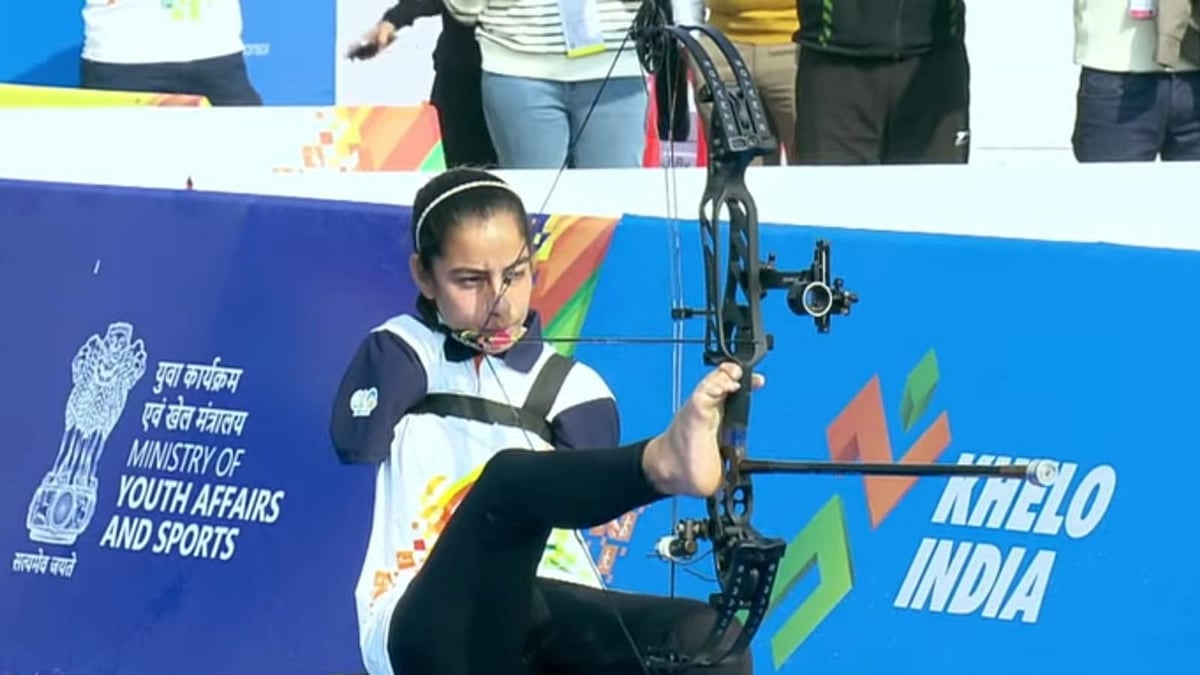Photo: X | Office Of LG J&K : Indian para archer Sheetal Devi.