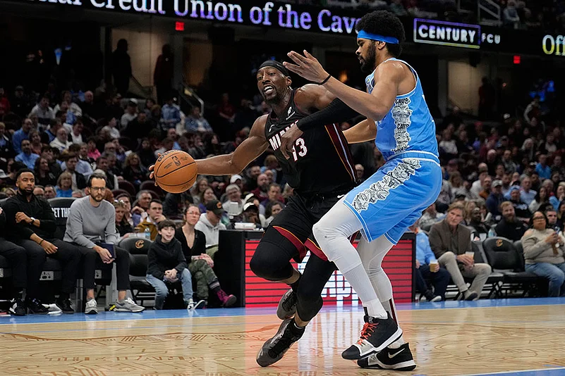 NBA Basketball Game: Cleveland Cavaliers vs Miami Heat