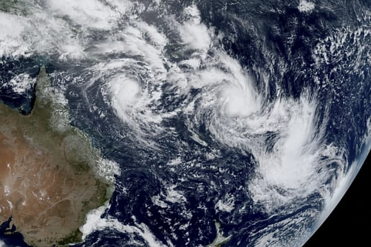 Australia: Homes Lose Power, People Told To Evacuate As Tropical Cyclone Alfred Approaches