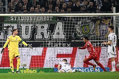 Bundesliga Soccer Match: Mainz vs Borussia Monchengladbach