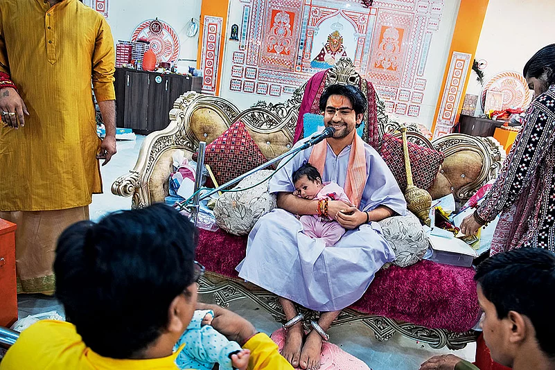 Bageshwar Baba addresses his disciples at a public ‘darbar’ organised at Bageshwar Dham