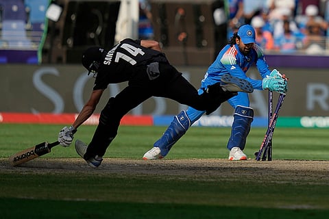 CT 2025, IND vs NZ final: India's KL Rahul breaks the stumps to run-out New Zealand's captain Mitchel Santner