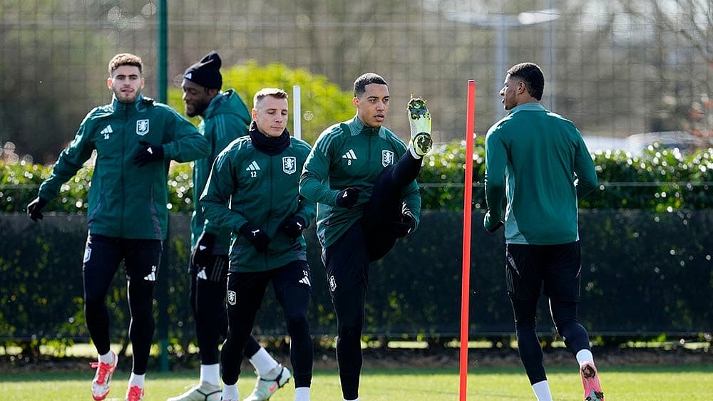 | Photo: Nick Potts/PA via AP : Champions League Round Of 16: Aston Villa players practice 