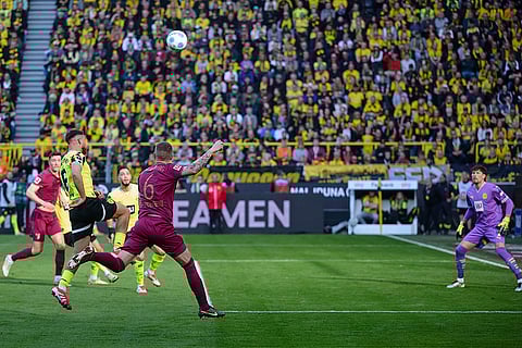 Bundesliga, Borussia Dortmund vs FC Augsburg: Augsburg's Jeffrey Gouweleeuw scores a goal