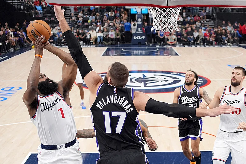 NBA Basketball 2024-25 Los Angeles Clippers vs Sacramento Kings: James Harden