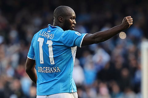 Serie A, Napoli and Fiorentina: Napoli's Romelu Lukaku, right, celebrates scoring