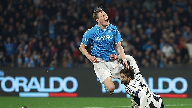 Serie A 2024-25 Wrap: Napoli Keep Pressure On Inter Milan; Atalanta Thrash Juventus 4-0 